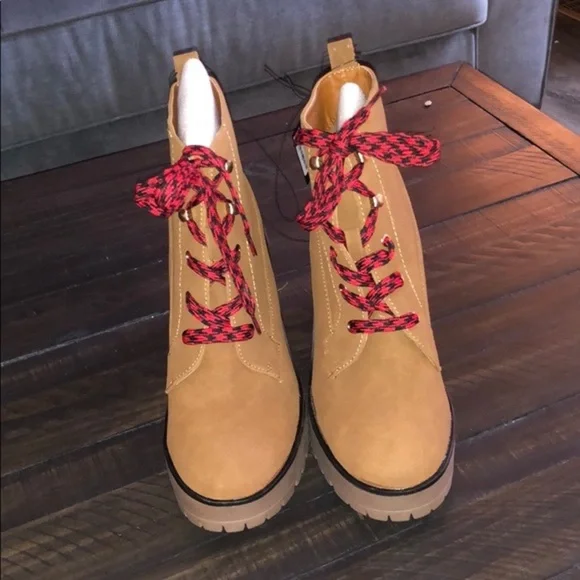 Forever 21 heeled boots ! Multiple Sz! 🔥🔥NWT - Picture 5 of 5